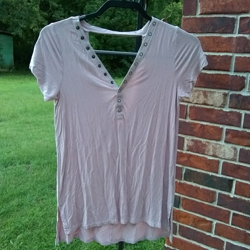 SOLD AEO Tee 😘SOLD